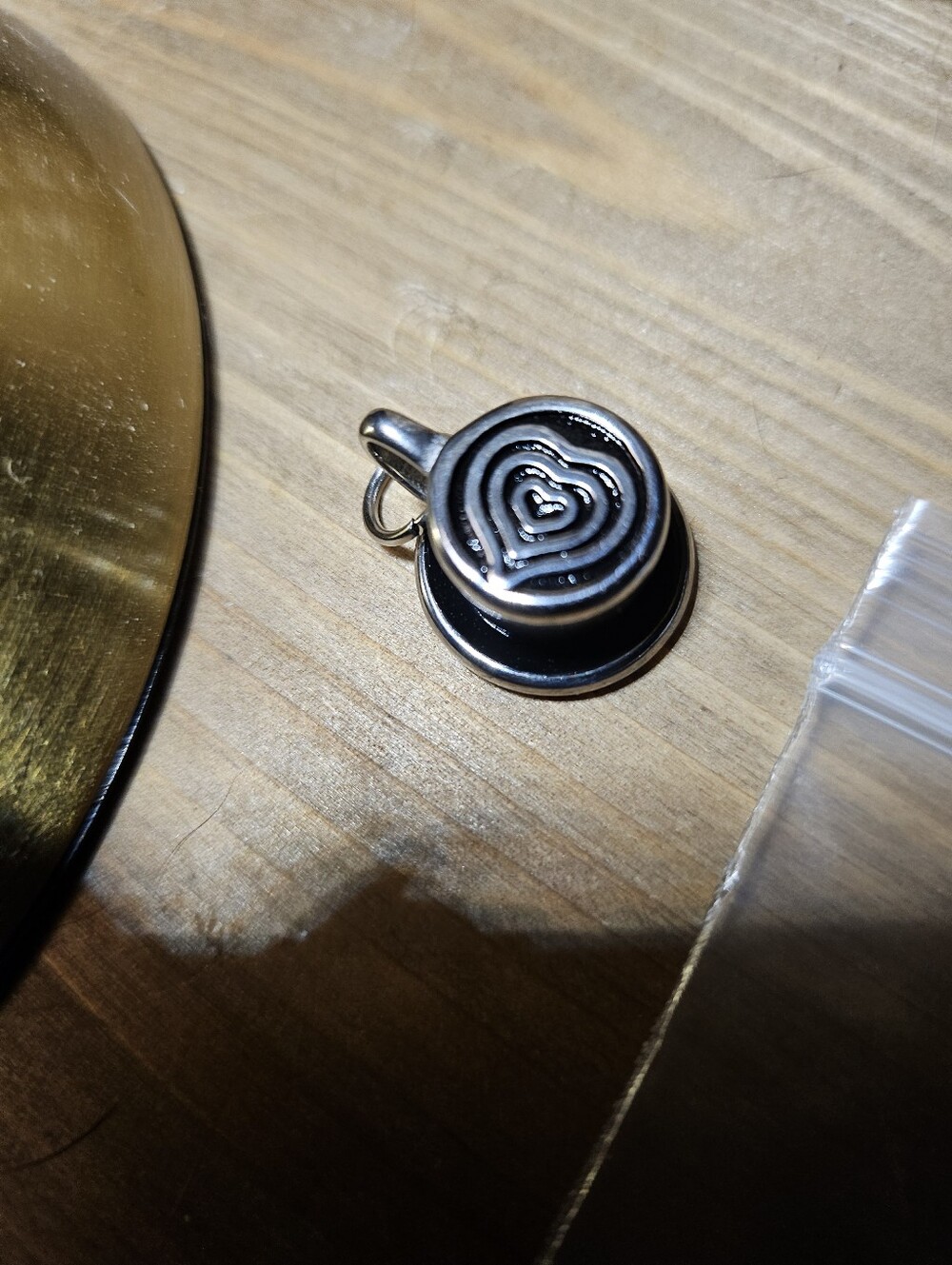 Heart Latte Non Jsmes Avety Charm - Black Enamel Accent